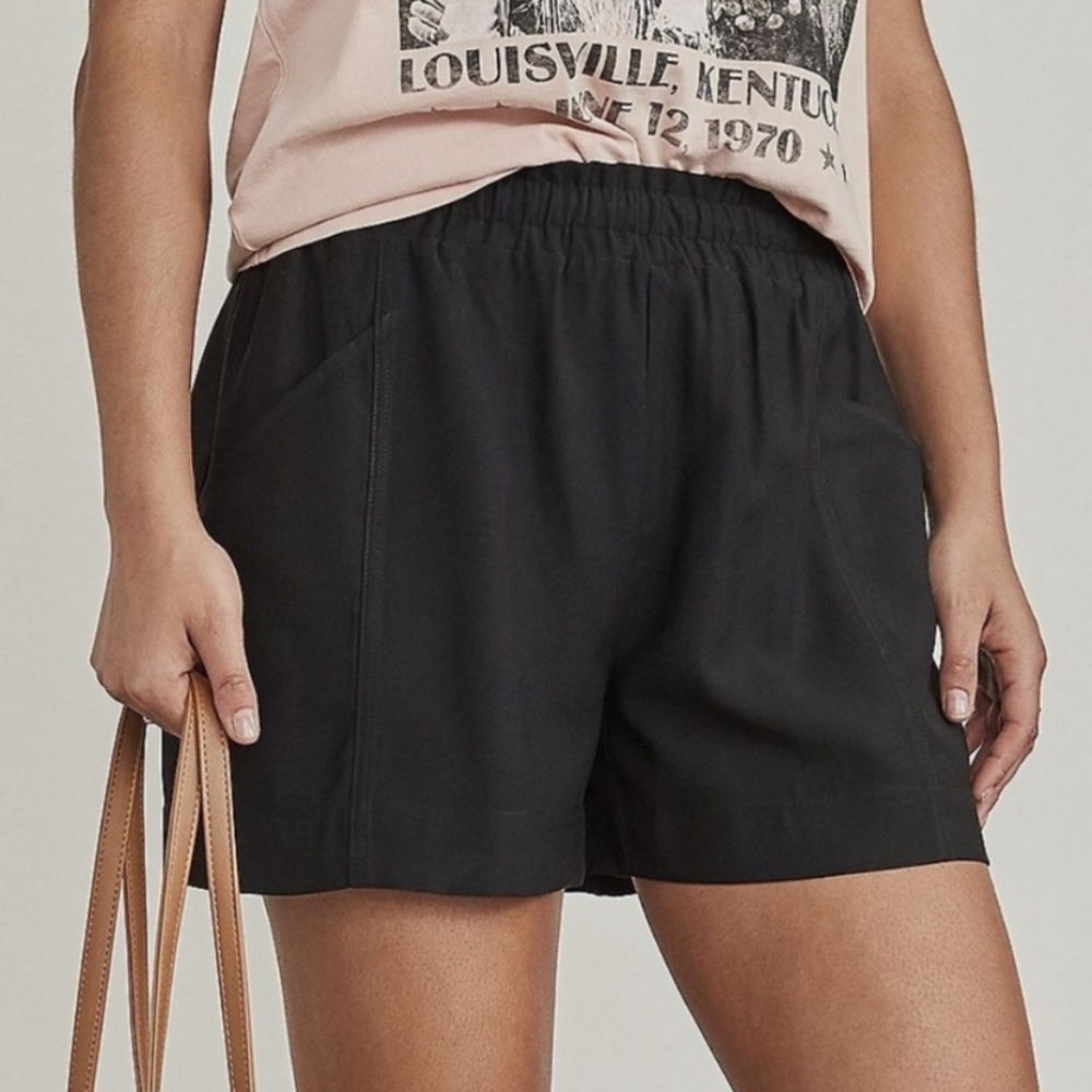 Elizabeth & James paper bag shorts